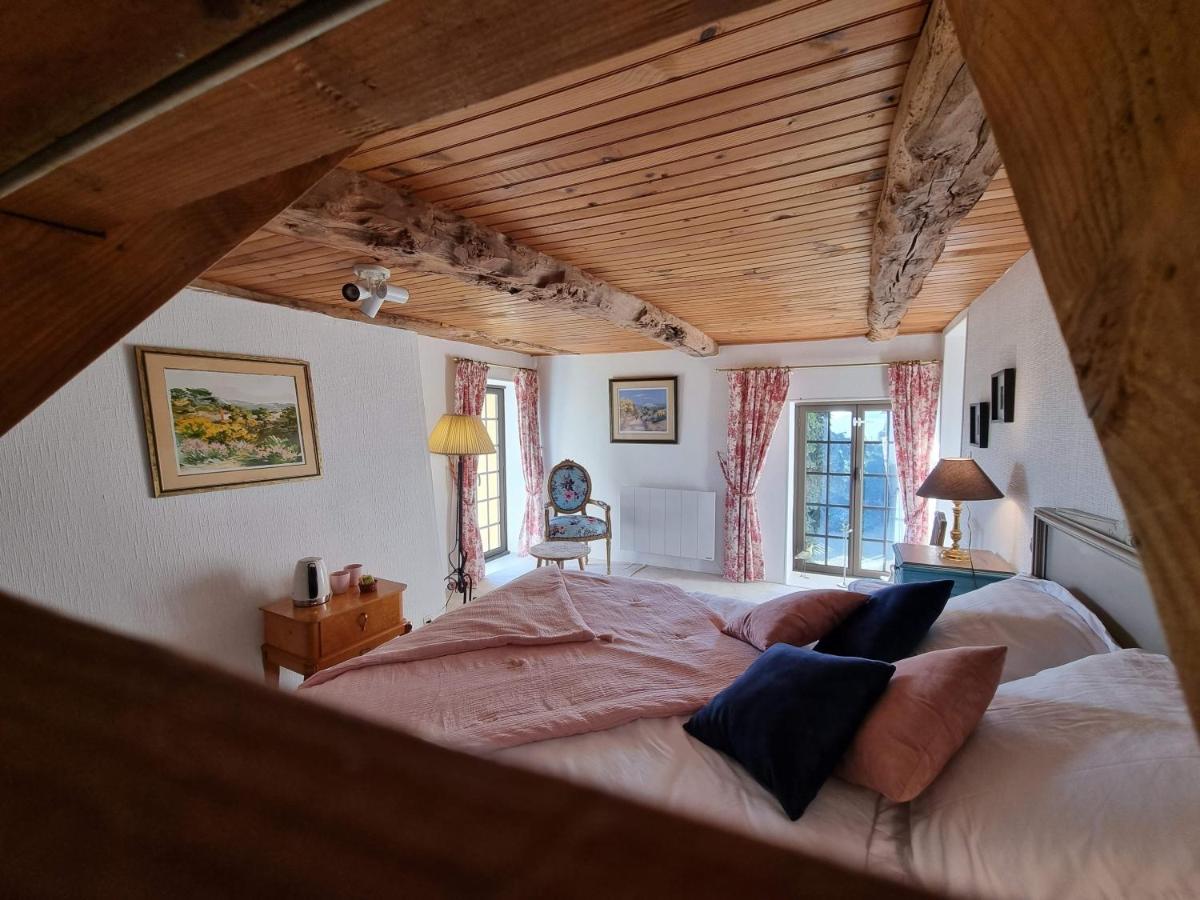 Bed and Breakfast Les Berges de la Planchette à Yvignac-la-Tour Chambre photo