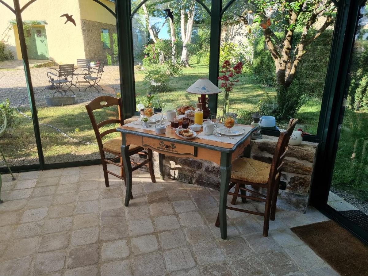 Bed and Breakfast Les Berges de la Planchette à Yvignac-la-Tour Extérieur photo